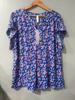 Clear Weather Blue Floral Roll-Sleeve Tunic